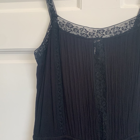 Black lace trim romper - Picture 2 of 2